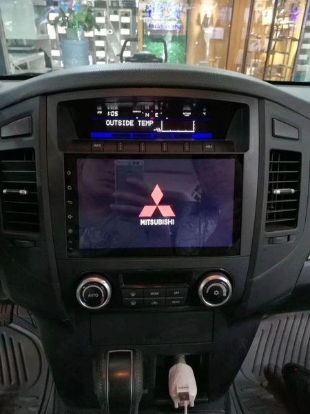 Штатная магнитола андроид Mitsubishi Pajero 2006-18, штатное головное устройство митсубиси, автомагнитола 2DIN 2/32, навигатор, магнитола андроид  СMT-557 фото